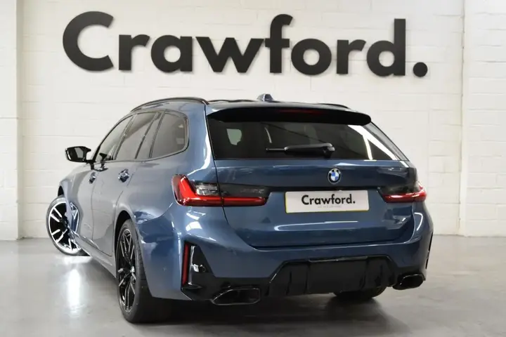 BMW 3 Series 2024 photo 2