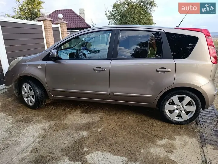 Nissan Note 2008 photo 5
