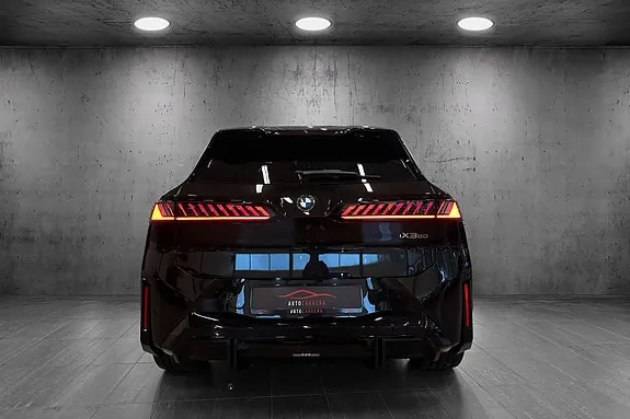 BMW Ix3 2026 photo 4