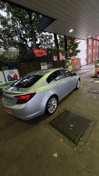Vauxhall Insignia 2014 photo 3
