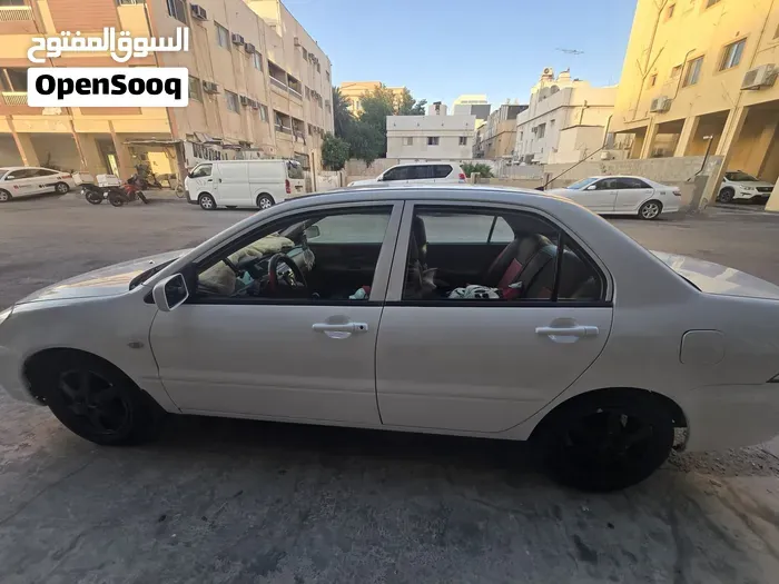 Mitsubishi Lancer 2009 photo 3