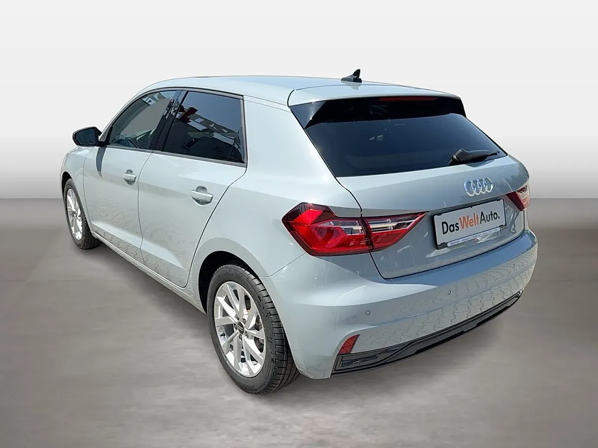 Audi A1 2025 photo 3