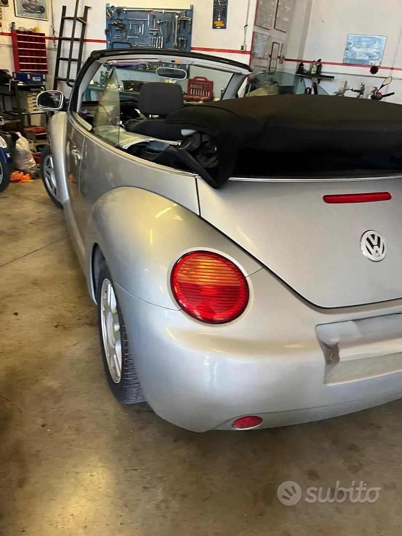 Volkswagen New Beetle 2003 photo 5