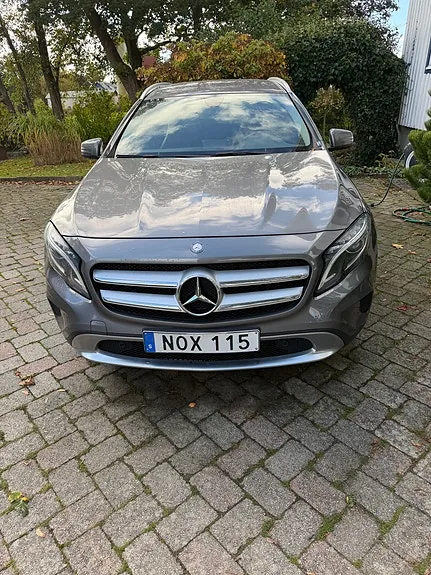 Mercedes-Benz Gla220