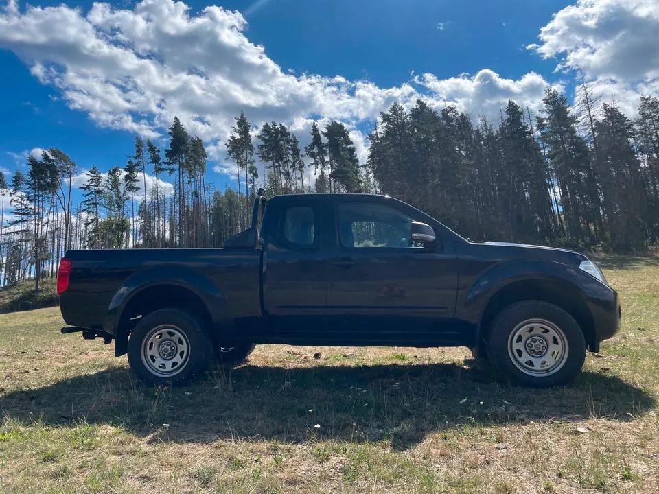 Nissan Navara D40