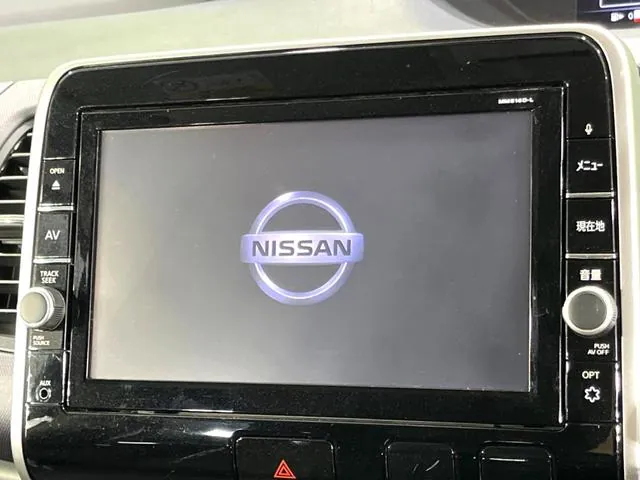 Nissan Serenade 2017 photo 5