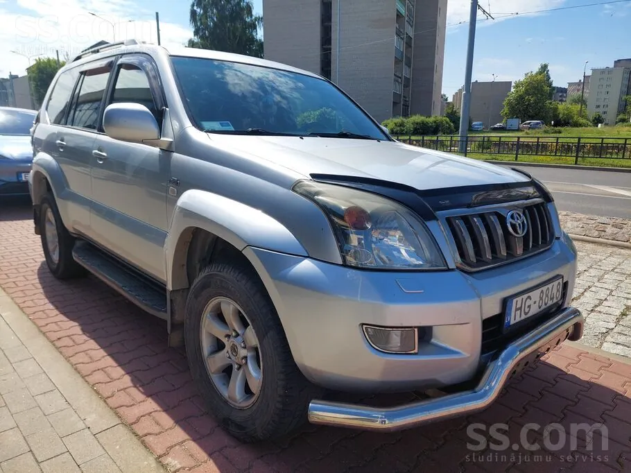 Toyota Land Cruiser 2009 photo 3