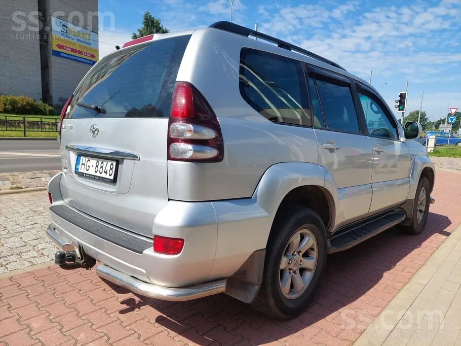 Toyota Land Cruiser 2009 photo 4