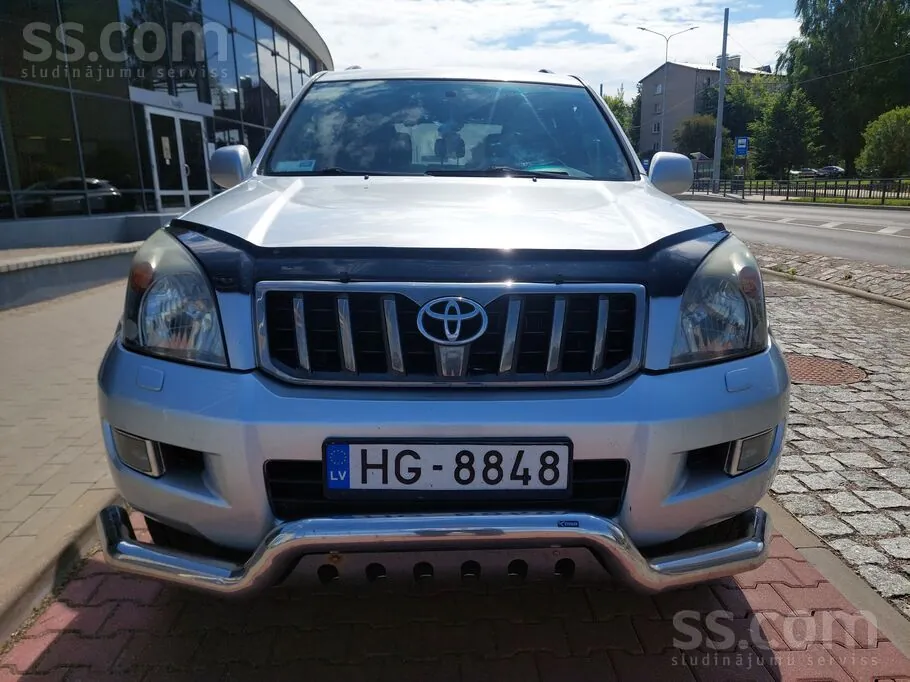 Toyota Land Cruiser 2009 photo 2