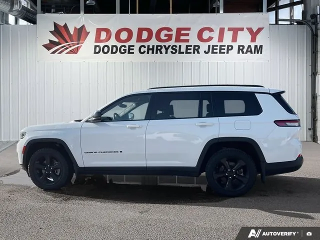 Jeep Grand Cherokee L 2024 photo 2