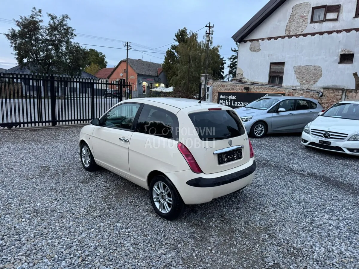 Lancia Ypsilon 2004 photo 3