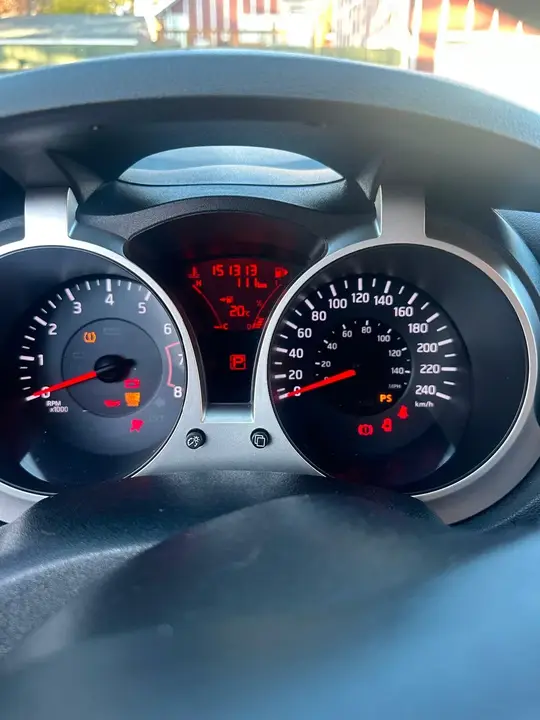 Nissan Juke 2013 photo 5