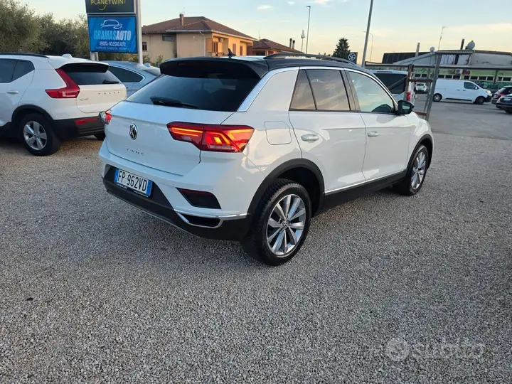 Volkswagen T-Roc 2018 photo 4