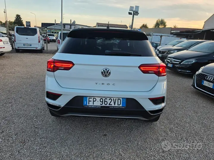 Volkswagen T-Roc 2018 photo 3