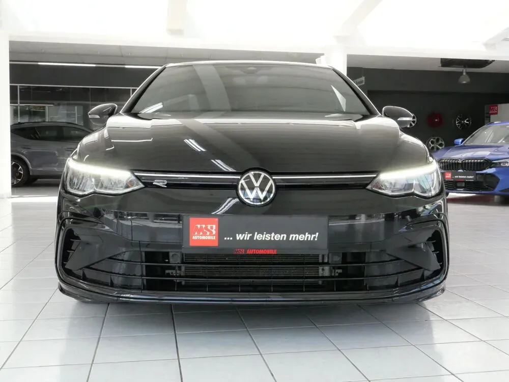 Volkswagen Golf R-Line 2023 photo 2