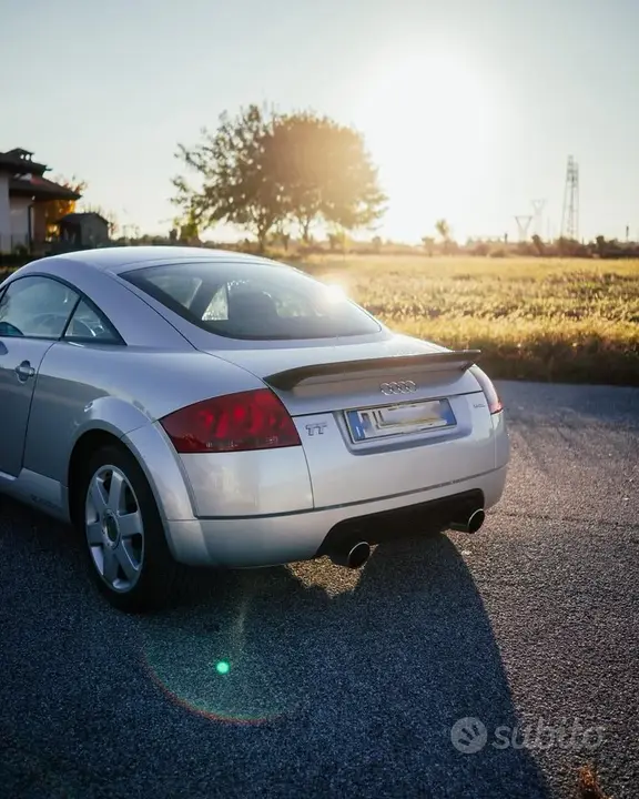 Audi Tt 2001 photo 4