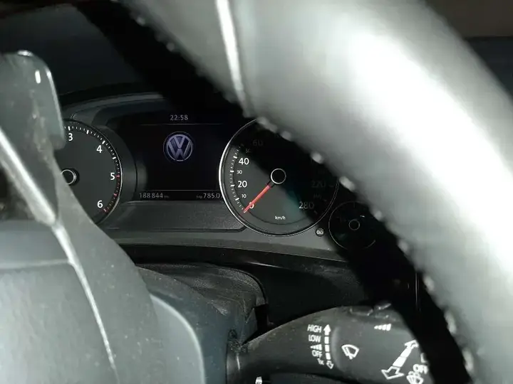 Volkswagen Touareg 2012 photo 3
