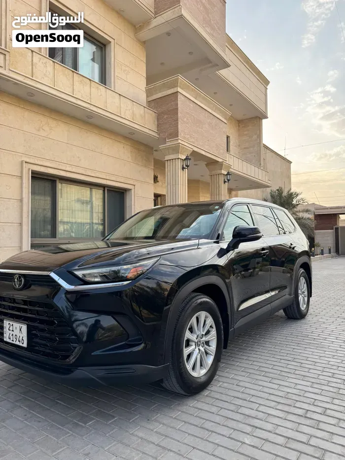 Toyota Highlander 2024 photo 3