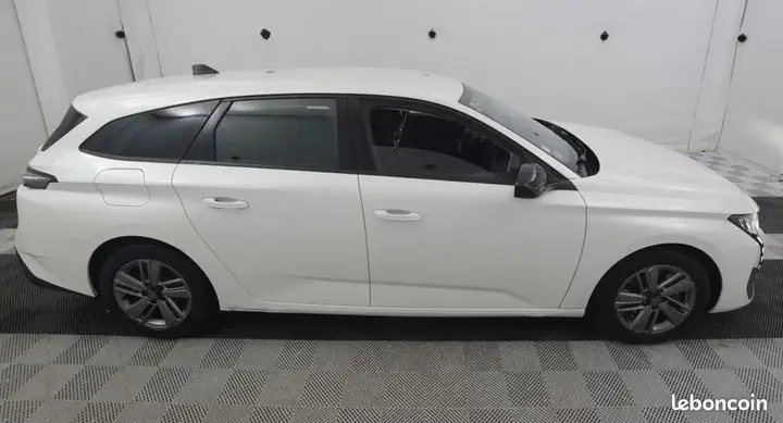 Peugeot 308 2022 photo 3