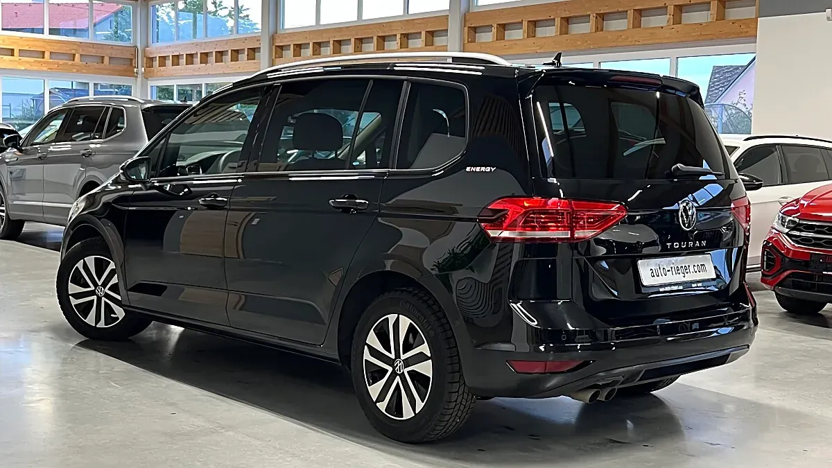 Volkswagen Touran 2026 photo 3