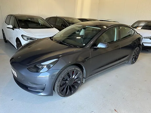 Tesla Model 3 2022 photo 2