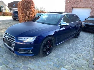 Audi S4