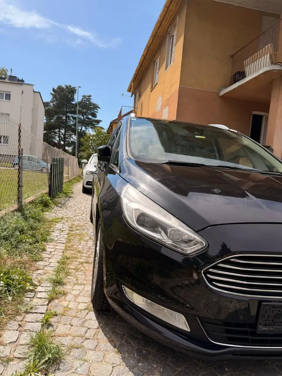 Ford Galaxy 2017 photo 3