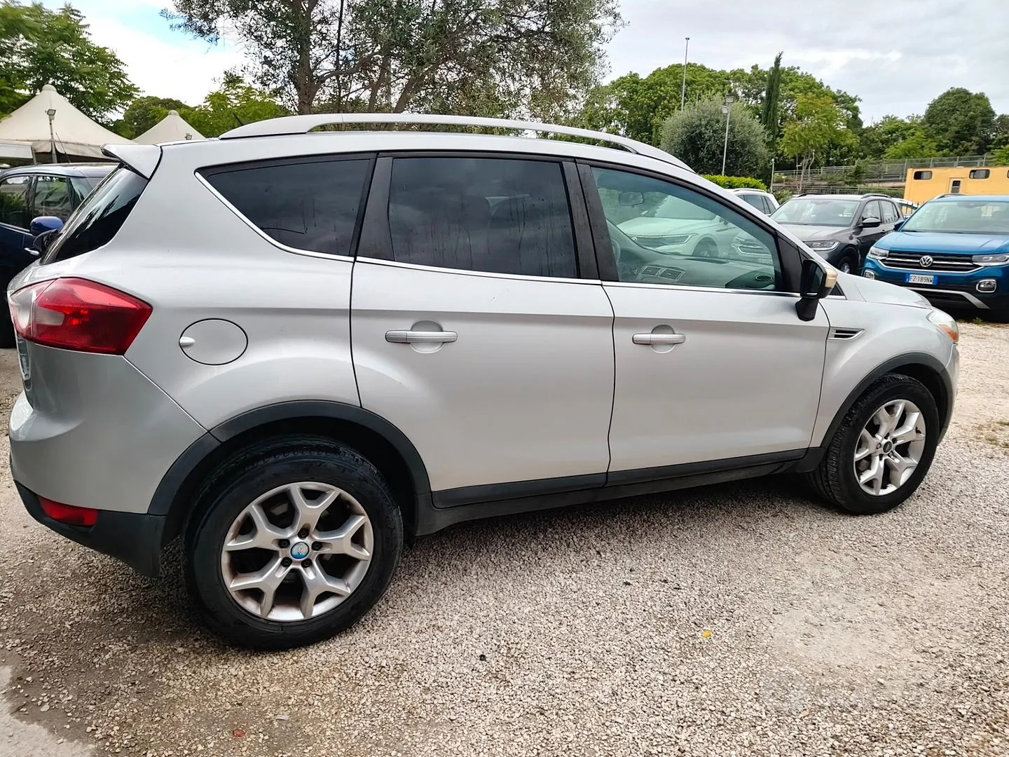 Ford Kuga 2011 photo 5