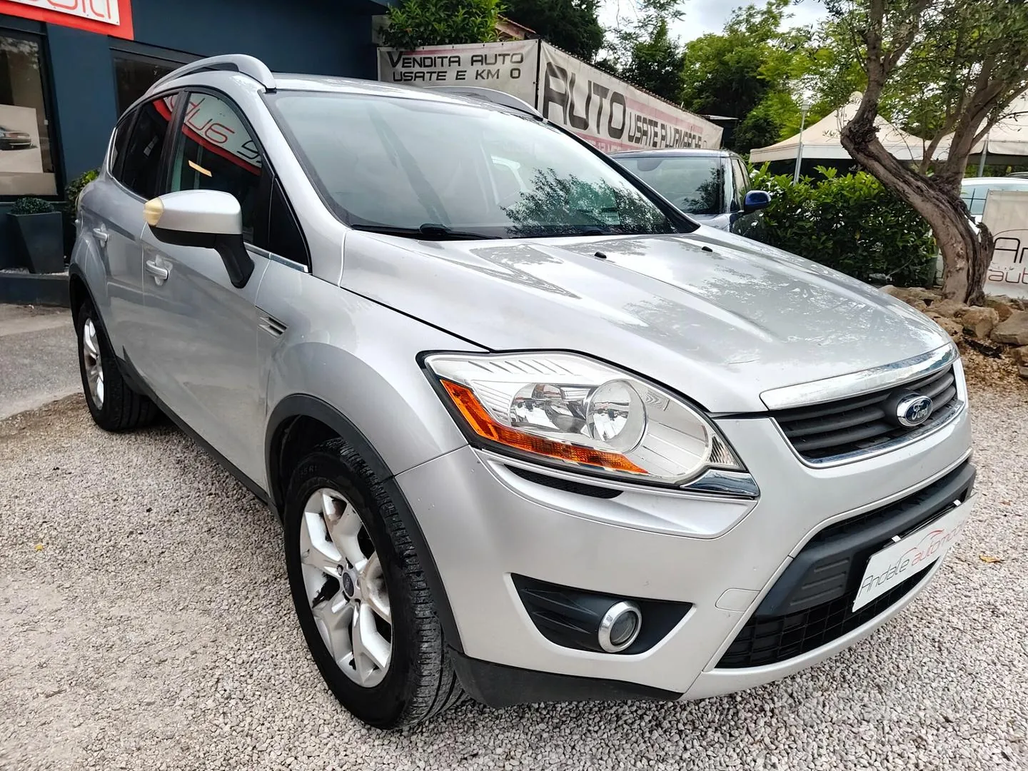 Ford Kuga 2011 photo 4