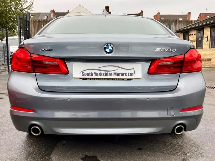 BMW 5 Series 2017 photo 5