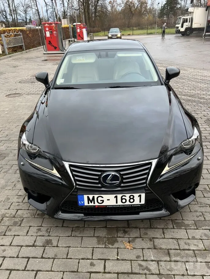 Lexus Is