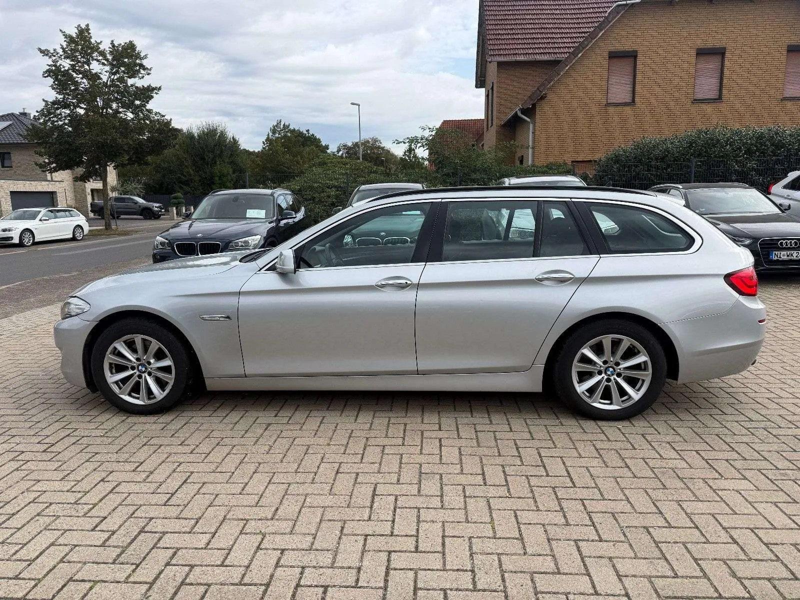 BMW 520 D 2012 photo 2