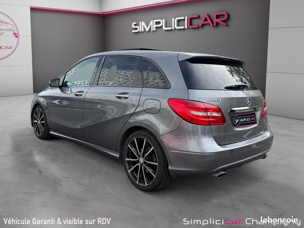 Mercedes-Benz B-Class 2012 photo 2