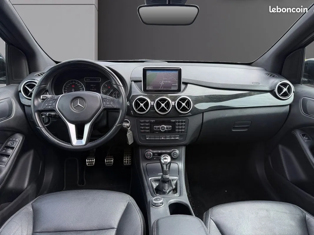 Mercedes-Benz B-Class 2012 photo 3