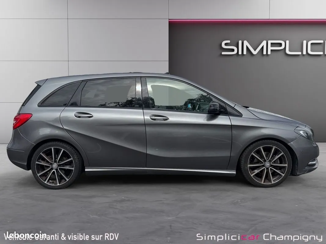 Mercedes-Benz B-Class 2012 photo 4