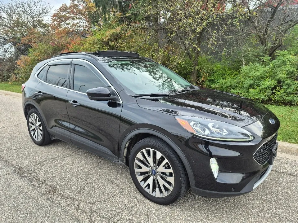 Ford Escape 2022 photo 2