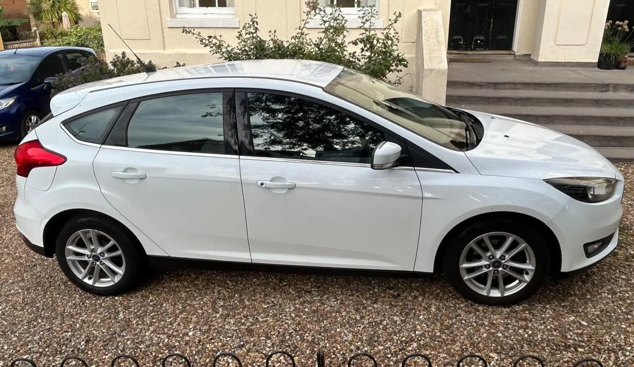 Ford Focus 2017 photo 5