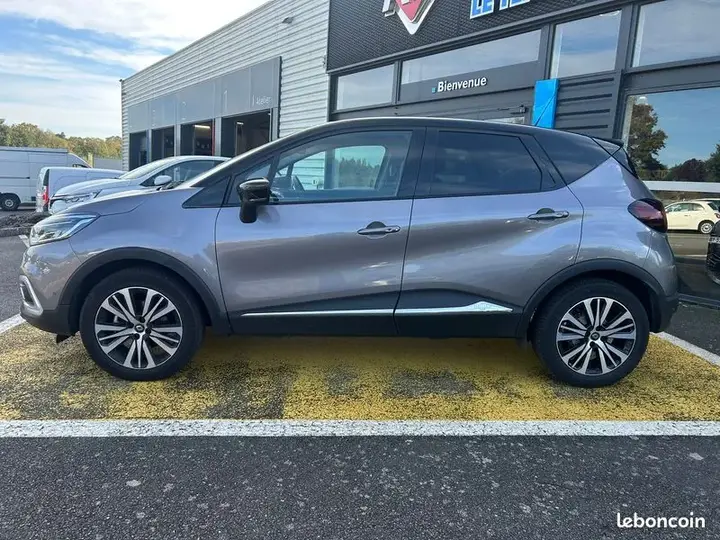 Renault Captur 2017 photo 2