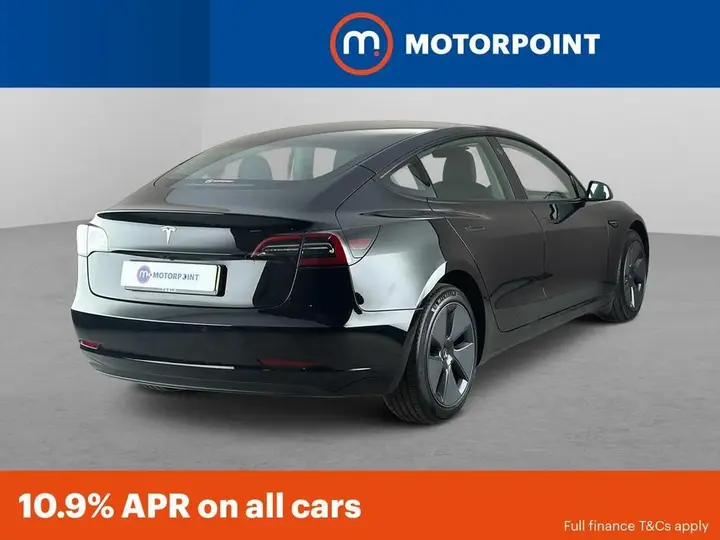 Tesla Model 3 2023 photo 2