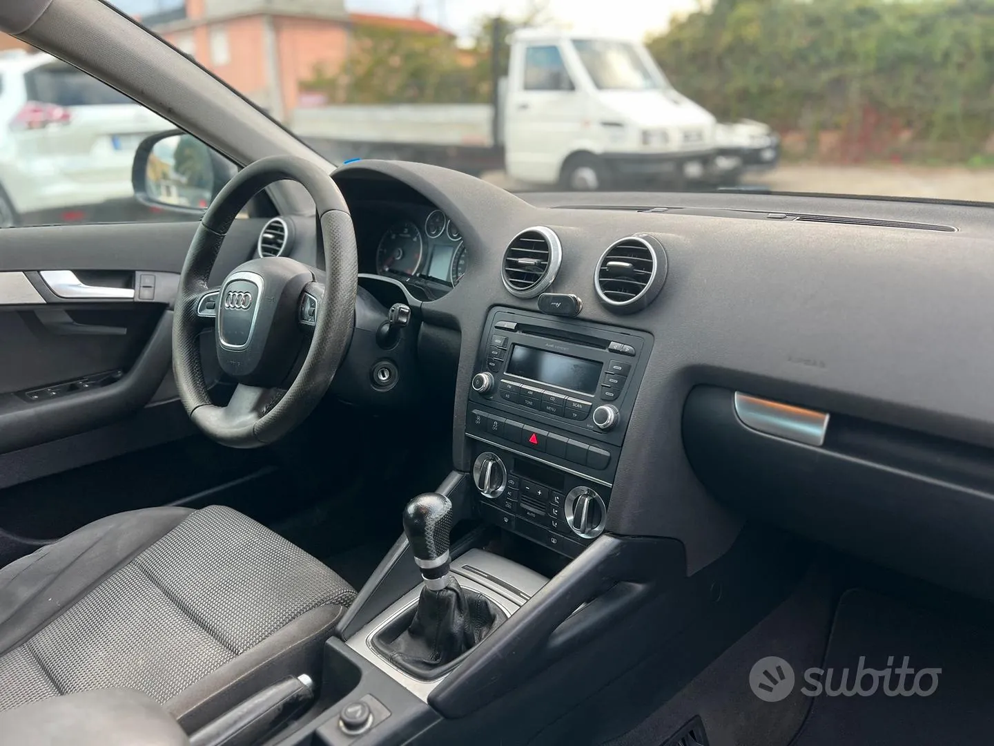 Audi A4 2011 photo 5