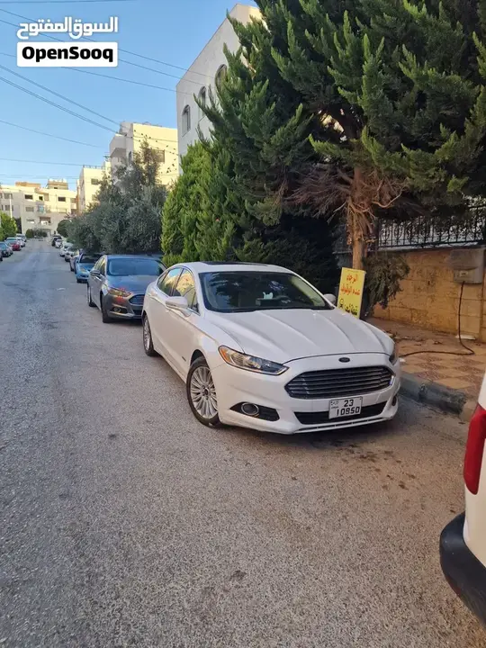 Ford Fusion 2014 photo 2