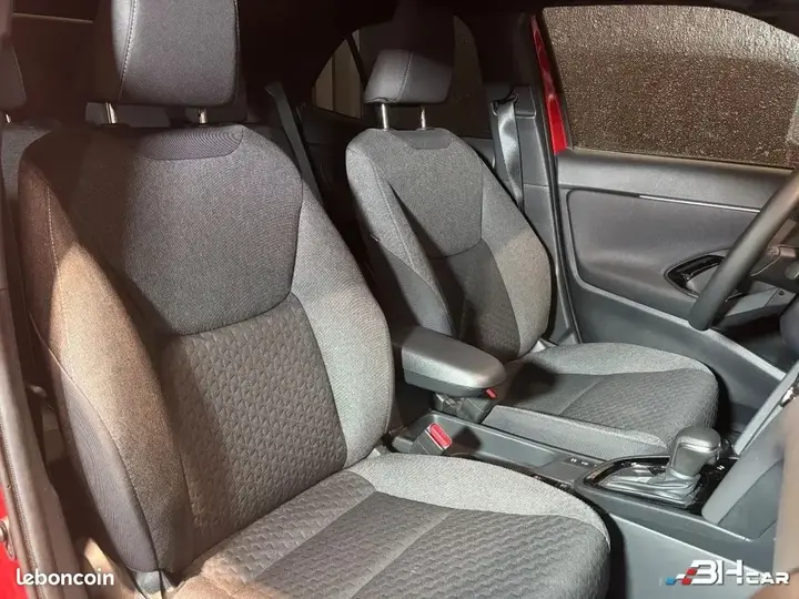 Toyota Yaris 2025 photo 4