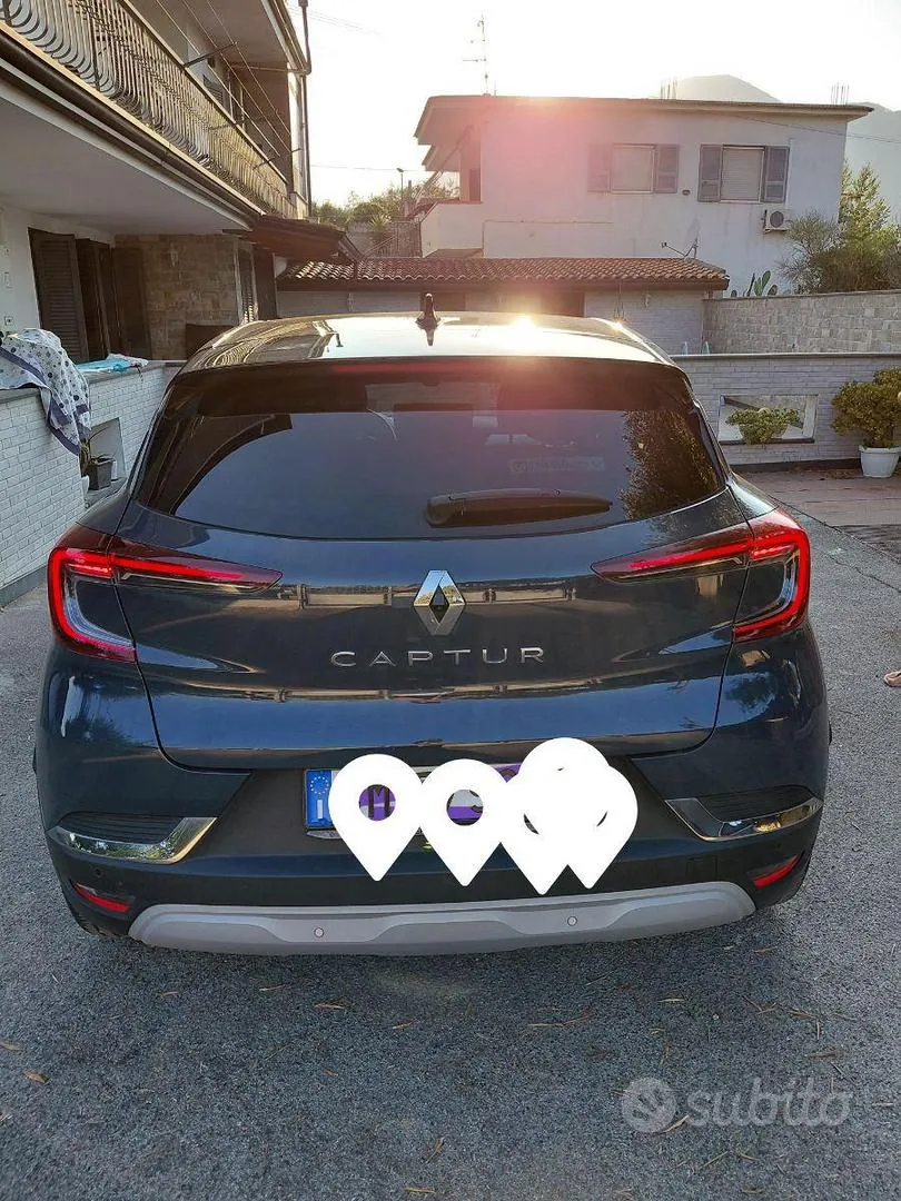 Renault Captur 2023 photo 2