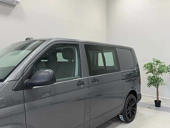 Volkswagen Transporter 2022 photo 3