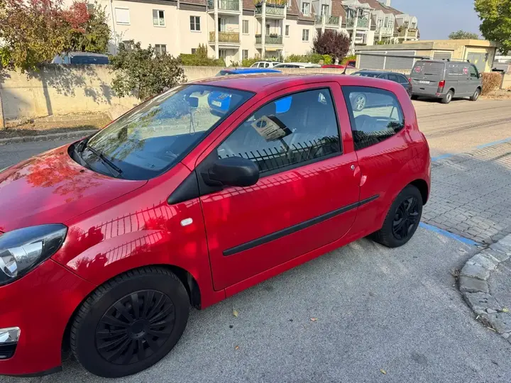 Renault Twingo 2012 photo 3