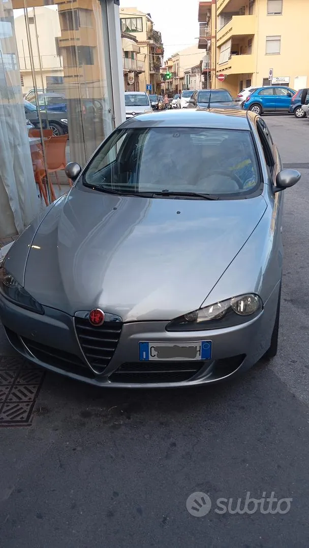 Alfa Romeo 147 2006 photo 2