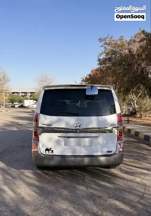 Hyundai H1 Gls Plus 2012 photo 3