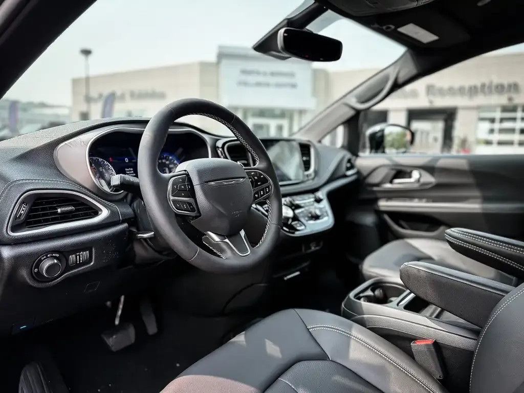 Chrysler Pacifica 2027 photo 3