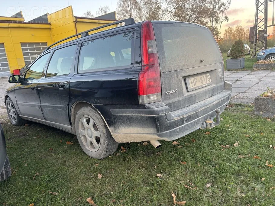 Volvo V70 2003 photo 2