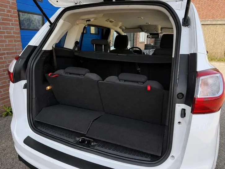 Ford Grand C-Max 2015 photo 3